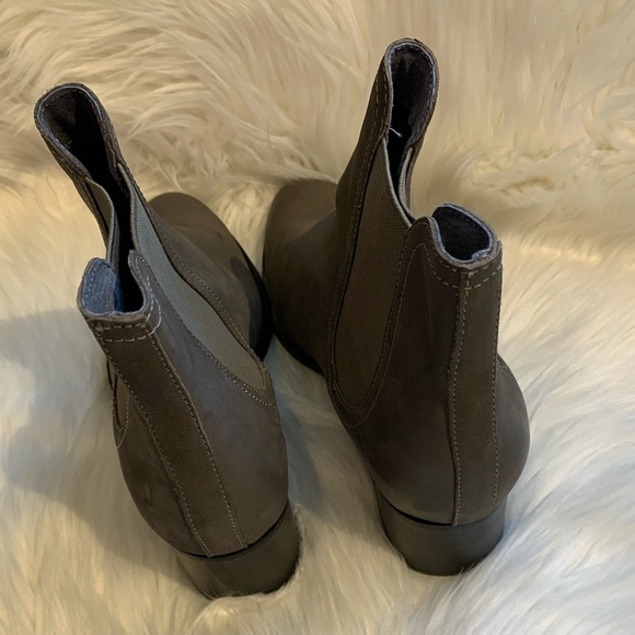 Seychelles In a Trance Bootie - Picture 7 of 9